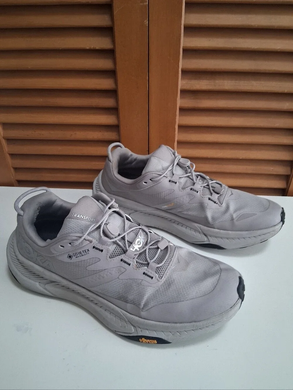 Hoka questions leave